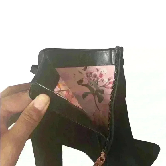 Ted Baker Suede Boots Women's Size 9.5 - Picture 5 of 8